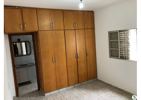 VENDE-SE CASA JD. BOTURA ÓTIMA LOCALIZAÇÃO