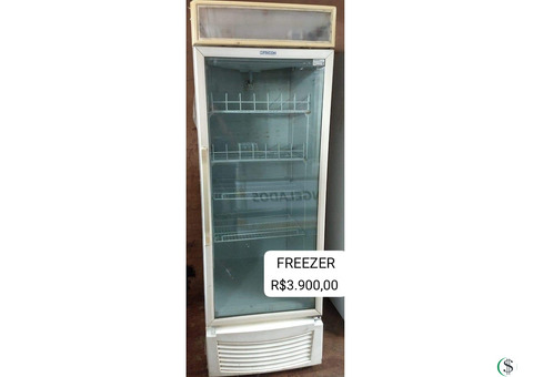 VENDE-SE PARA MERCEARIA