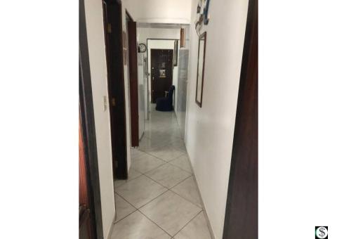 APARTAMENTO À TRÊS QUADRAS DA PRAIA