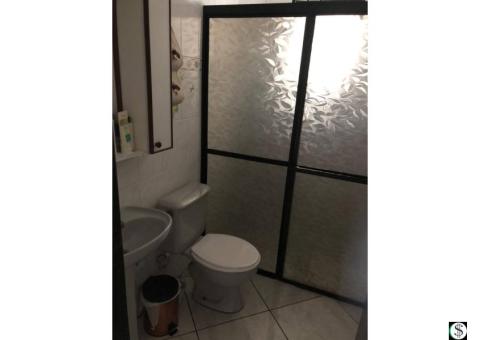 APARTAMENTO À TRÊS QUADRAS DA PRAIA