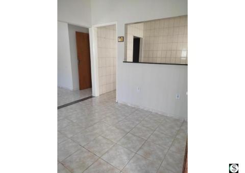 CASA COM EXCELENTE LOCALIZAÇÃO