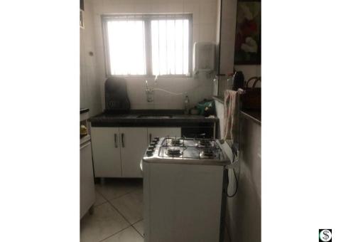 APARTAMENTO À TRÊS QUADRAS DA PRAIA